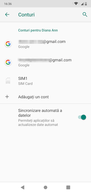 Contul tău Google este afișat sub Conturi