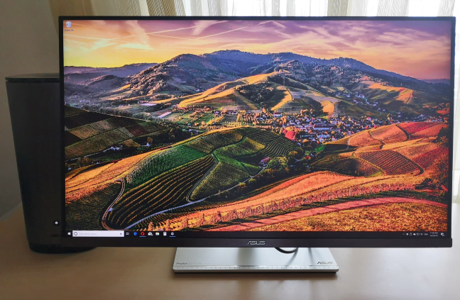 ASUS ProArt PA32UC și ASUS Mini PC ProArt PA90