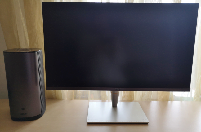 ASUS ProArt PA32UC oprit