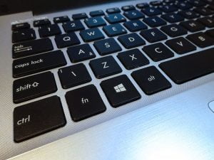 ASUS X302LA, laptop, review, recenzie, performanta, teste, benchmark