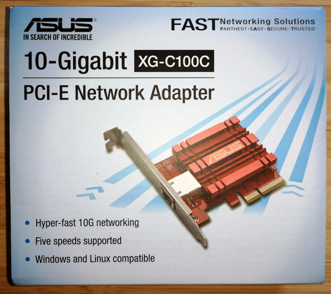 Pachetul în care vine placa de rețea ASUS XG-C100C