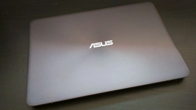 ASUS ZenBook UX305UA, ultrabook, performante, autonomie, review