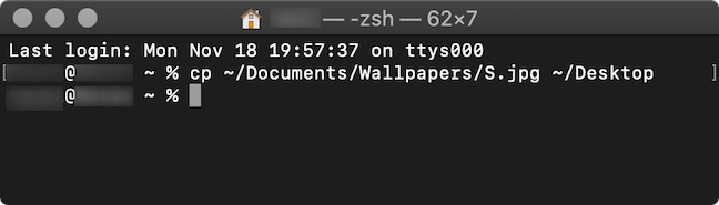 Comanda folosită în aplicația Terminal pentru a copia un fișier