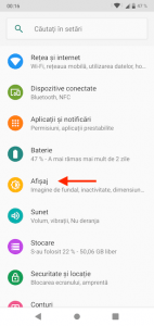 Accesează setările de Afișaj