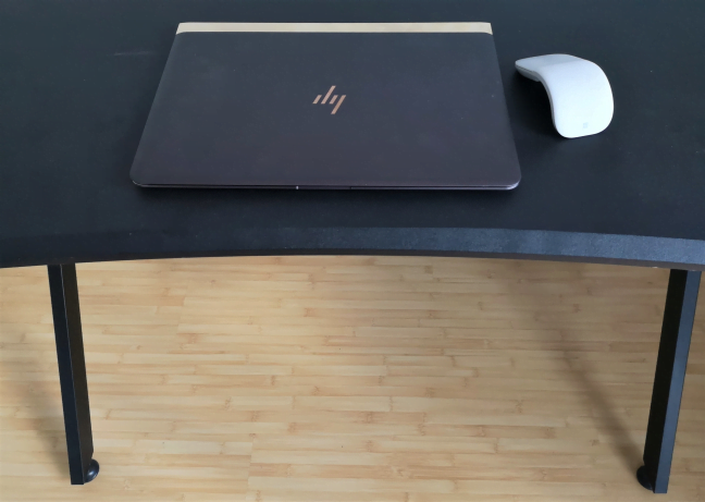 Marginea din față a Trust GXT 711 Dominus