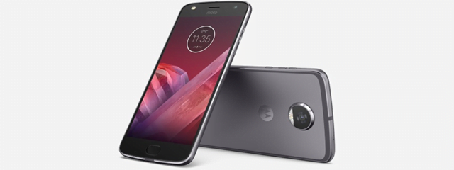 Review Motorola Moto Z2 Play: Smartphone-ul care poate să se transforme