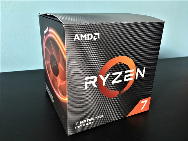 Pachetul AMD Ryzen 7 3700X