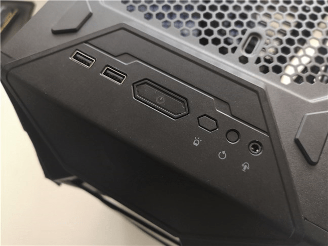 Panoul frontal de pe carcasa de calculator ASUS TUF Gaming GT301