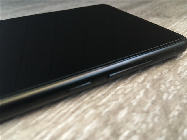 Butoanele fizice de pe Xiaomi Mi Mix 2