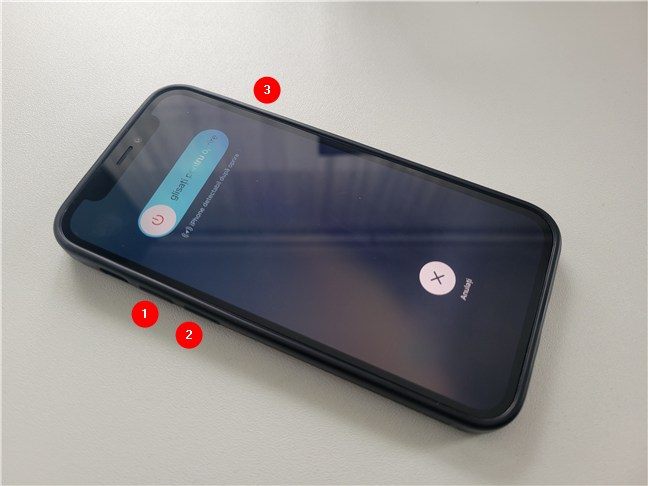 EfectueazÄ un soft reset pe iPhone