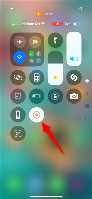 ApasÄ pe Ãnregistrare ecran în Centrul de control de pe iPhone pentru a opri