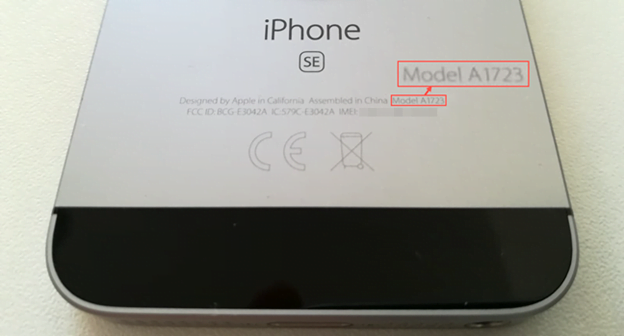 NumÄƒrul de Model inscripÈ›ionat pe spatele unui iPhone SE mai vechi