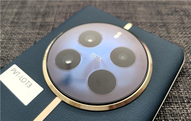 realme 12 Pro 5G include o camerÄ telefoto