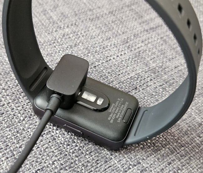 ÃncÄrcarea lui Samsung Galaxy Fit3