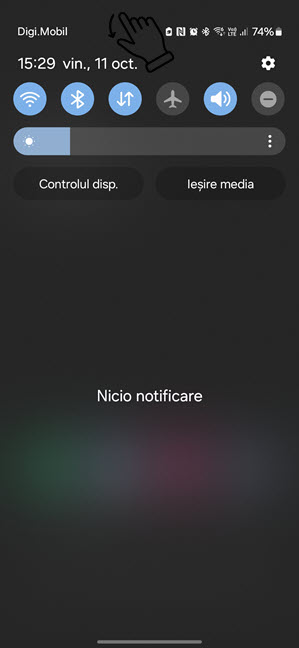 GliseazÄ Ã®n jos pentru a afiÈa SetÄrile rapide
