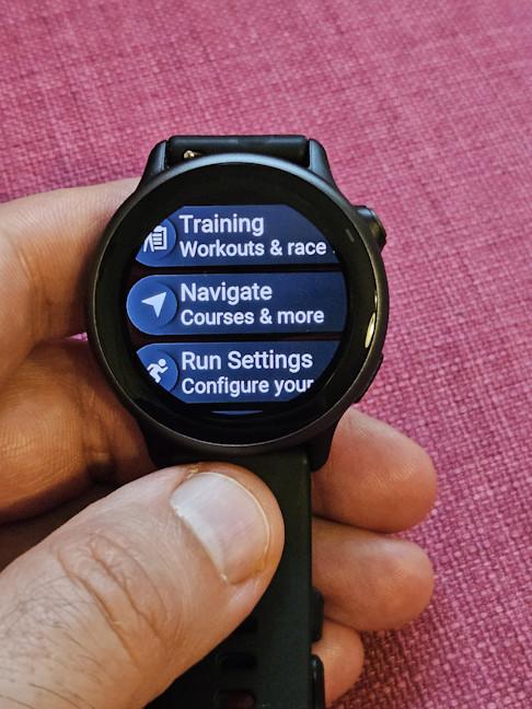 Garmin vivoactive 6 poate monitoriza trasel/ruta