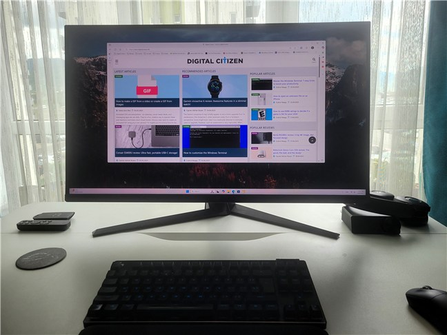 Utilizând un calculator cu un SSD Samsung 9100 Pro
