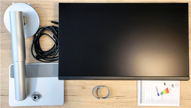 Ãn interior, totul este împachetat cu grijÄ