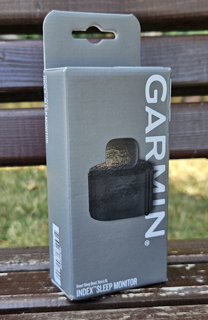 Garmin Index Sleep Monitor soseÈte într-o cutie micÄ de carton