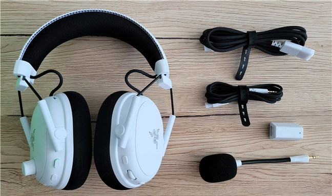 Cutia include toate accesoriile de care ai nevoie