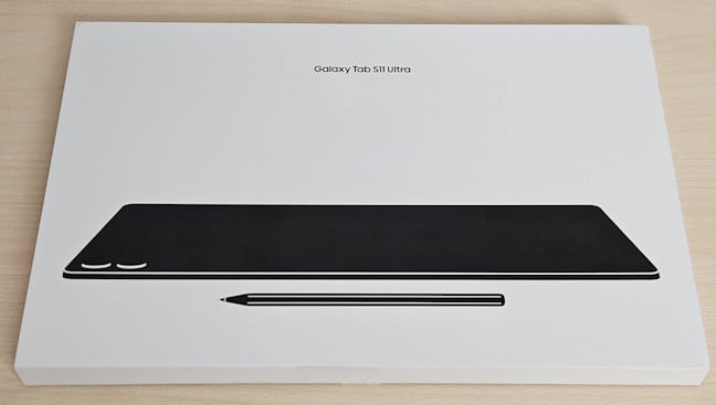 Samsung Galaxy Tab S11 Ultra vine Ã®ntr-o cutie din carton reciclat