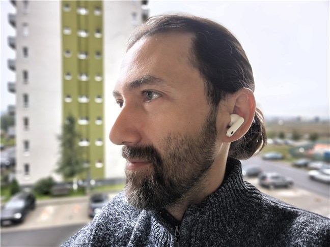 CÄƒÈ™tile stau bine Ã®n urechi