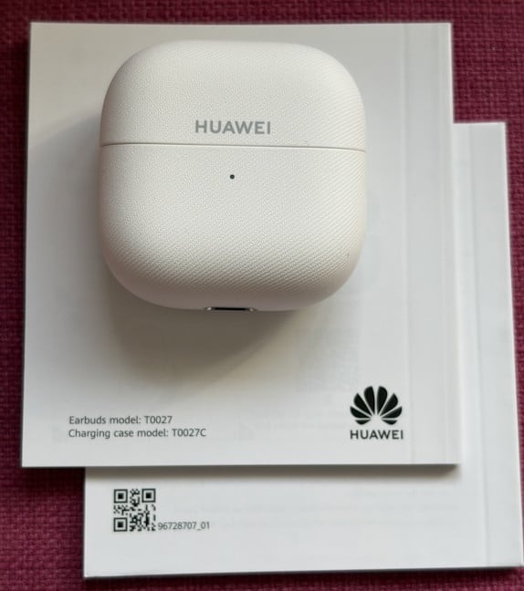 Din ambalaj lipseÈte cablul USB-C