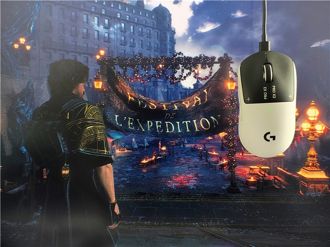 Juc&Atilde;&cent;nd Clair Obscur Expedition 33 cu mouse-ul Logitech G Pro X2 SuperStrike