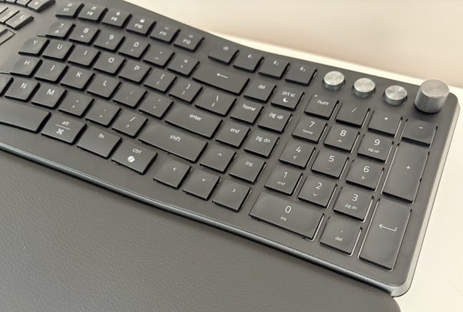 Partea dreapt&Auml; a Razer Pro Type Ergo