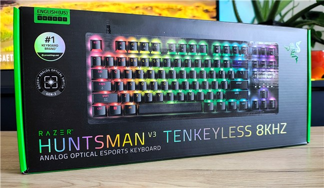 AÈa aratÄ cutia tastaturii Razer Huntsman V3 Tenkeyless 8KHz