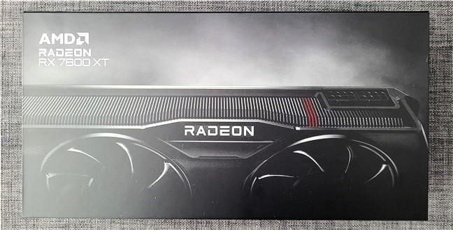 Cutia Ã®n care soseÈ™te AMD Radeon RX 7800 XT