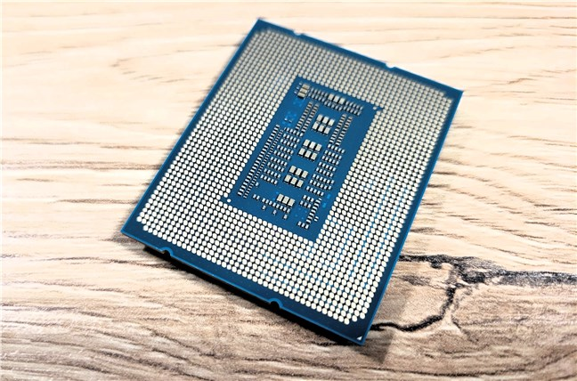 Contactele procesorului Intel Core i5-14600K