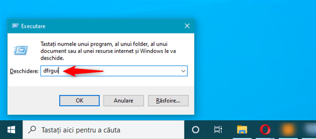 Deschide Defragmentare È™i Optimizare UnitÄƒÈ›i din fereastra Executare