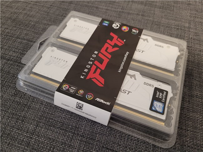 Ambalajul lui Kingston Fury Beast RGB DDR5-6000 32GB