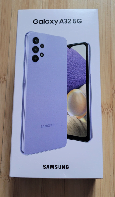 Cutia în care vine Samsung Galaxy A32 5G