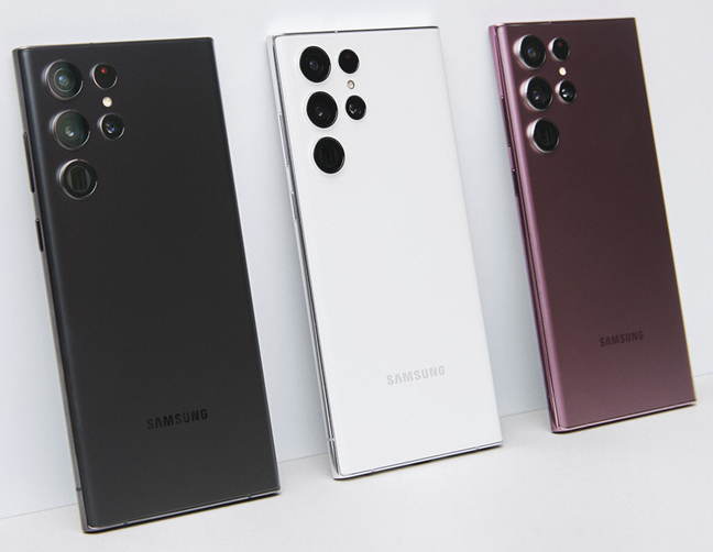 Samsung Galaxy S22 Ultra 5G este disponibil în trei culori