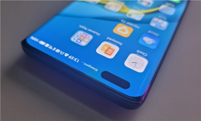 Camerele frontale de pe HUAWEI nova 11 Pro