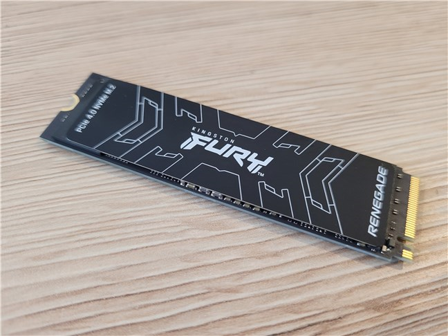 SSD-ul Kingston Fury Renegade