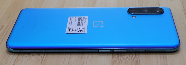 OnePlus Nord CE 5G - butoanele de pe marginea stângă