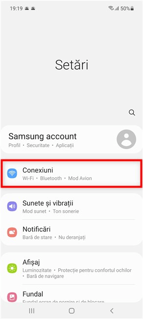 Apasă pe Conexiuni pe Samsung Galaxy