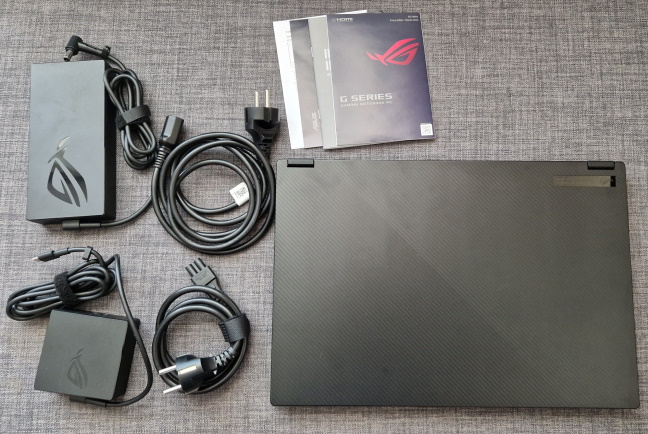 Ce gÄƒseÈ™ti alÄƒturi de ASUS ROG Flow X16