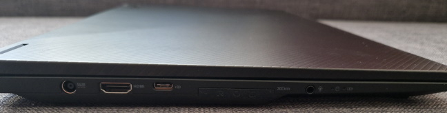 Porturile de pe partea stÃ¢ngÄƒ a laptopului