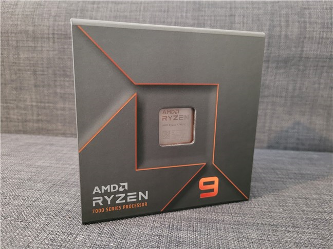 AMD Ryzen 9 7950X: ambalajul arată excelent
