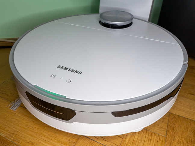 Samsung JetBot+ face curÄƒÈ›enie mult mai smart decÃ¢t fac eu