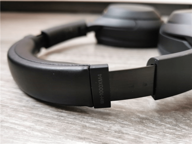 Banda de susÈ›inere a cÄƒÈ™tilor wireless Sony WH-1000XM4