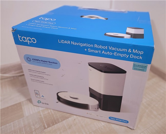 Ambalajul lui TP-Link Tapo RV30 Plus