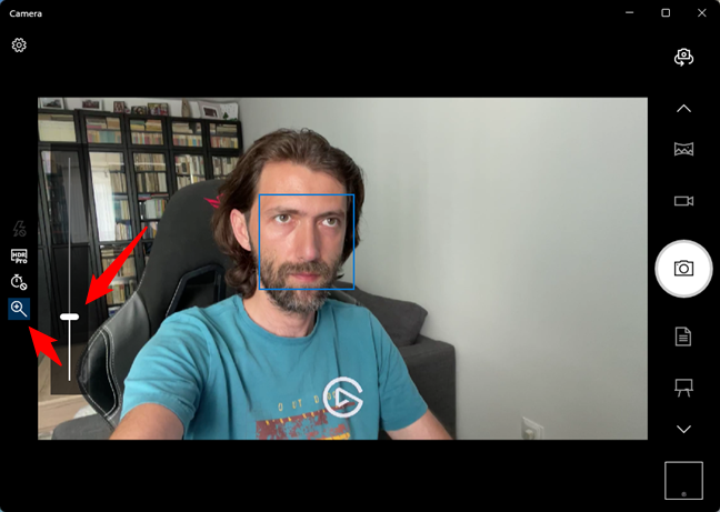 Zoom cu webcamul în aplicația Cameră din Windows