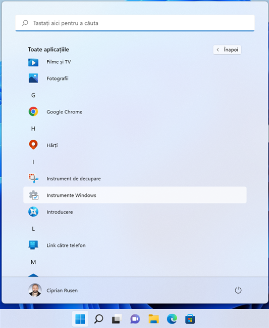 În Windows 11, accesează Start > Toate aplicațiile > Instrumente Windows